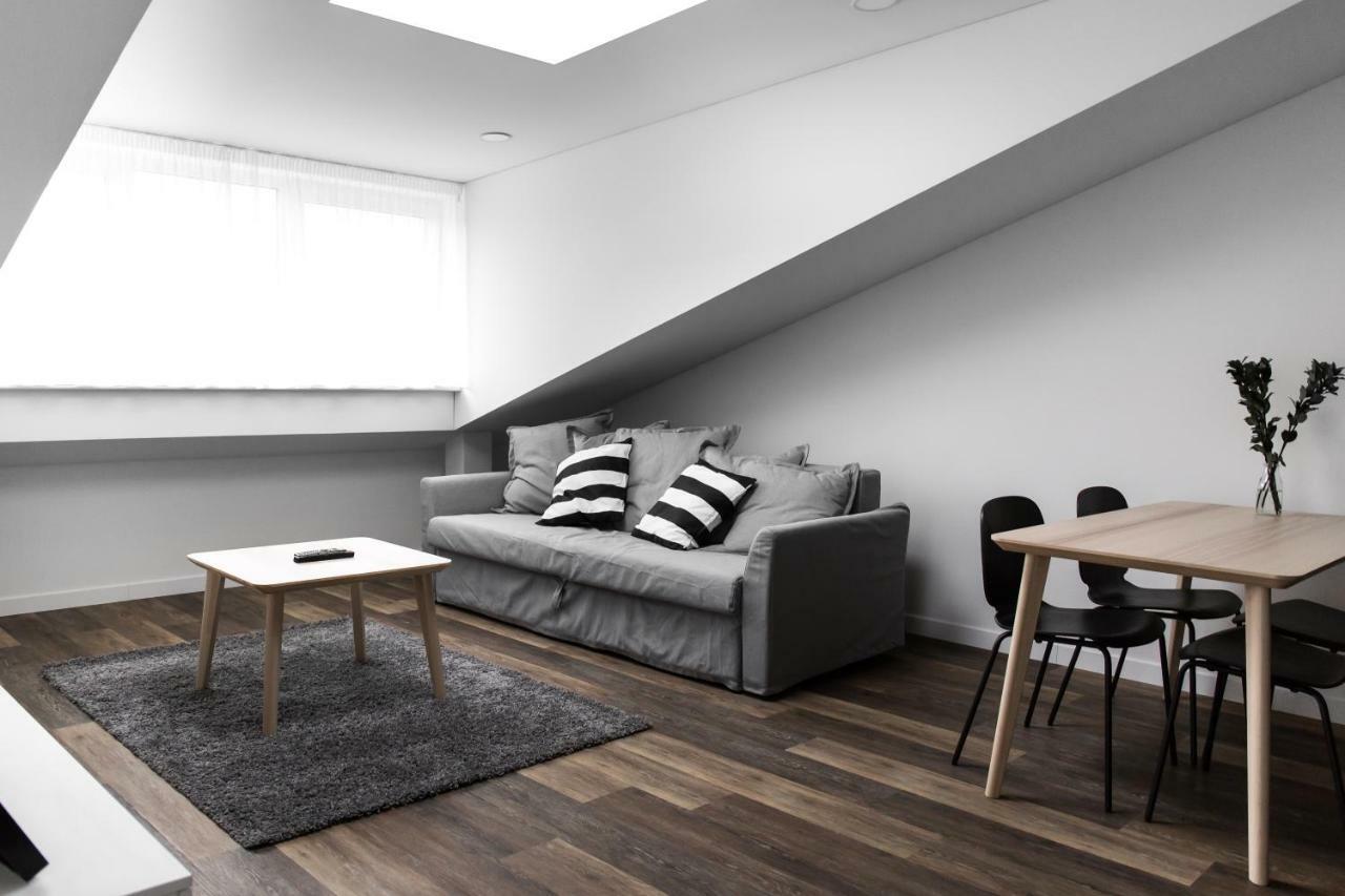 Deluxe Apartments By Hostlovers Kaunas Exteriör bild