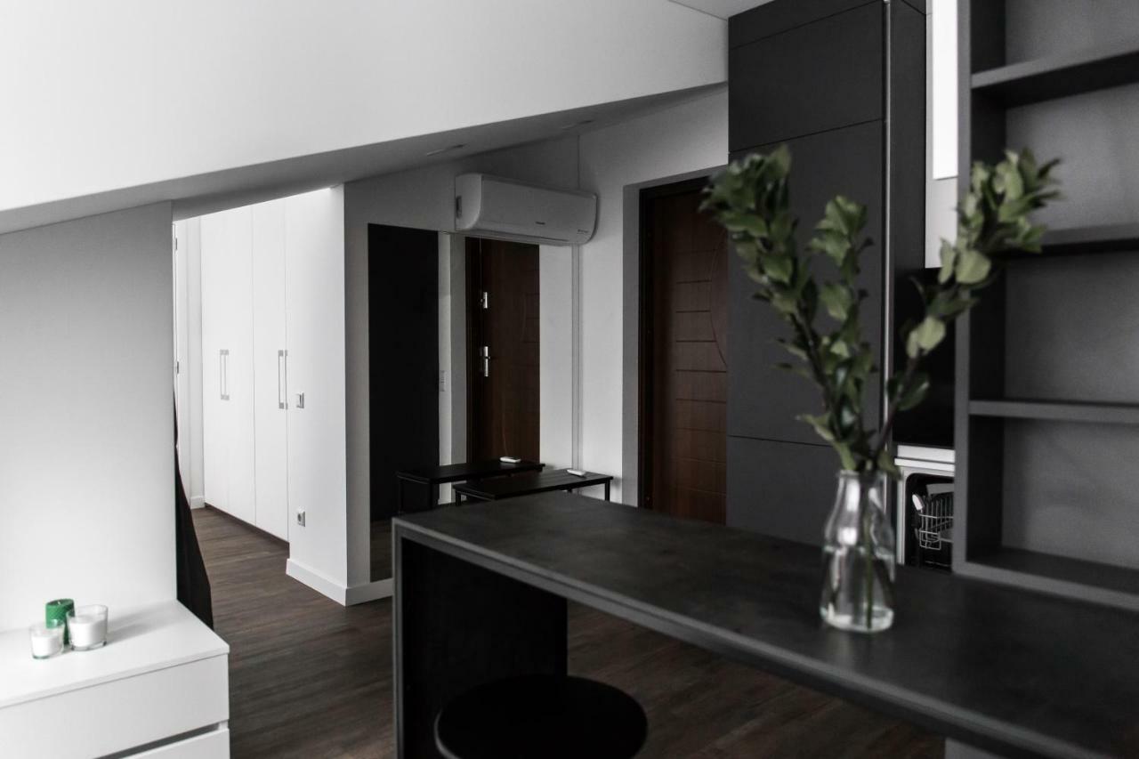 Deluxe Apartments By Hostlovers Kaunas Exteriör bild