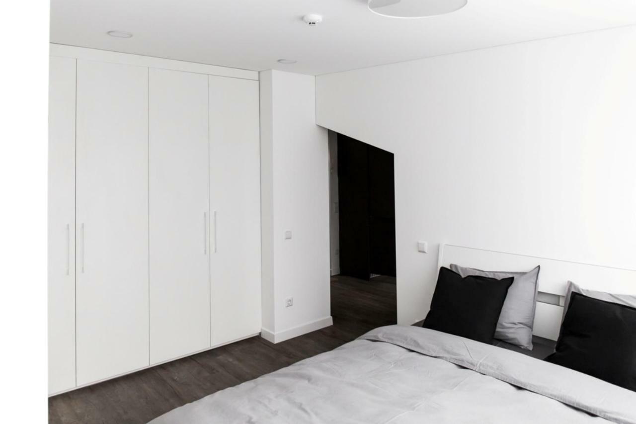 Deluxe Apartments By Hostlovers Kaunas Exteriör bild